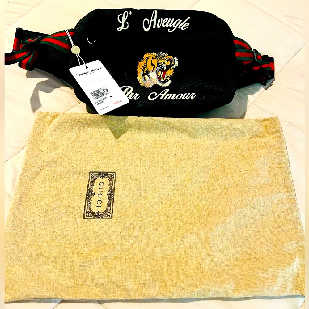 Pristine Gucci Techno Canvas Web L'Aveugle Par Amour Embroidered Tiger Belt Bag